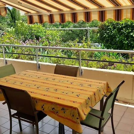 En Toute Quietude, A 5min A Pied Appartement Fréjus